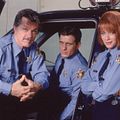 High Secret City : La ville du grand secret : photo Costas Mandylor, Lauren Holly, Tom Skerritt