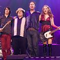 The Rocker : photo Emma Stone, Josh Gad, Peter Cattaneo, Rainn Wilson, Teddy Geiger