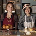 Photo Aimee Teegarden, Krysta Rodriguez