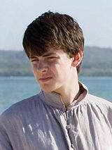 Skandar Keynes
