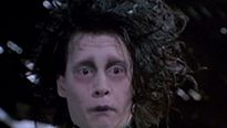 <strong>Edward aux mains d'argent</strong> Bande-annonce VO