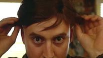 <strong>Prick Up Your Ears</strong> Extrait vidéo VO
