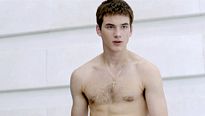 Gerontophilia - EXTRAIT VOST "La piscine"