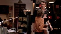 Toute première fois - TEASER "Toute première fois que j'invite une fille à déj'"