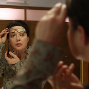 3 fois 20 ans : Photo Isabella Rossellini, Julie Gavras