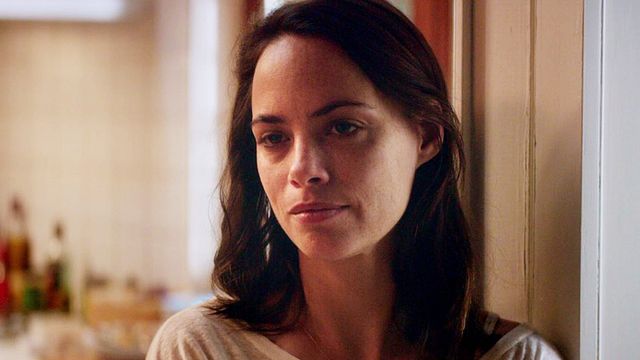 Sophie Cross Bande Annonce Bérénice Bejo et Cédric Kahn en pleine crise dans la bande-annonce de L