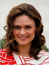 Emily Deschanel