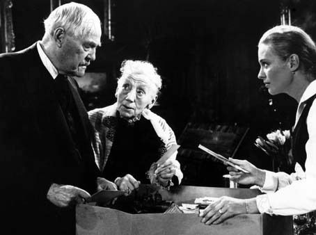 Photo de Ingrid Thulin - Les Fraises sauvages : Photo Photo de Ingrid Thulin - Les Fraises sauvages : Photo