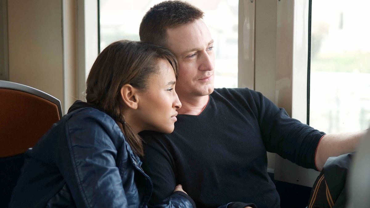 Films Et Séries Tv Avec Léonie Simaga Photo de Léonie Simaga - Mon pote : Photo Benoît Magimel, Léonie Simaga