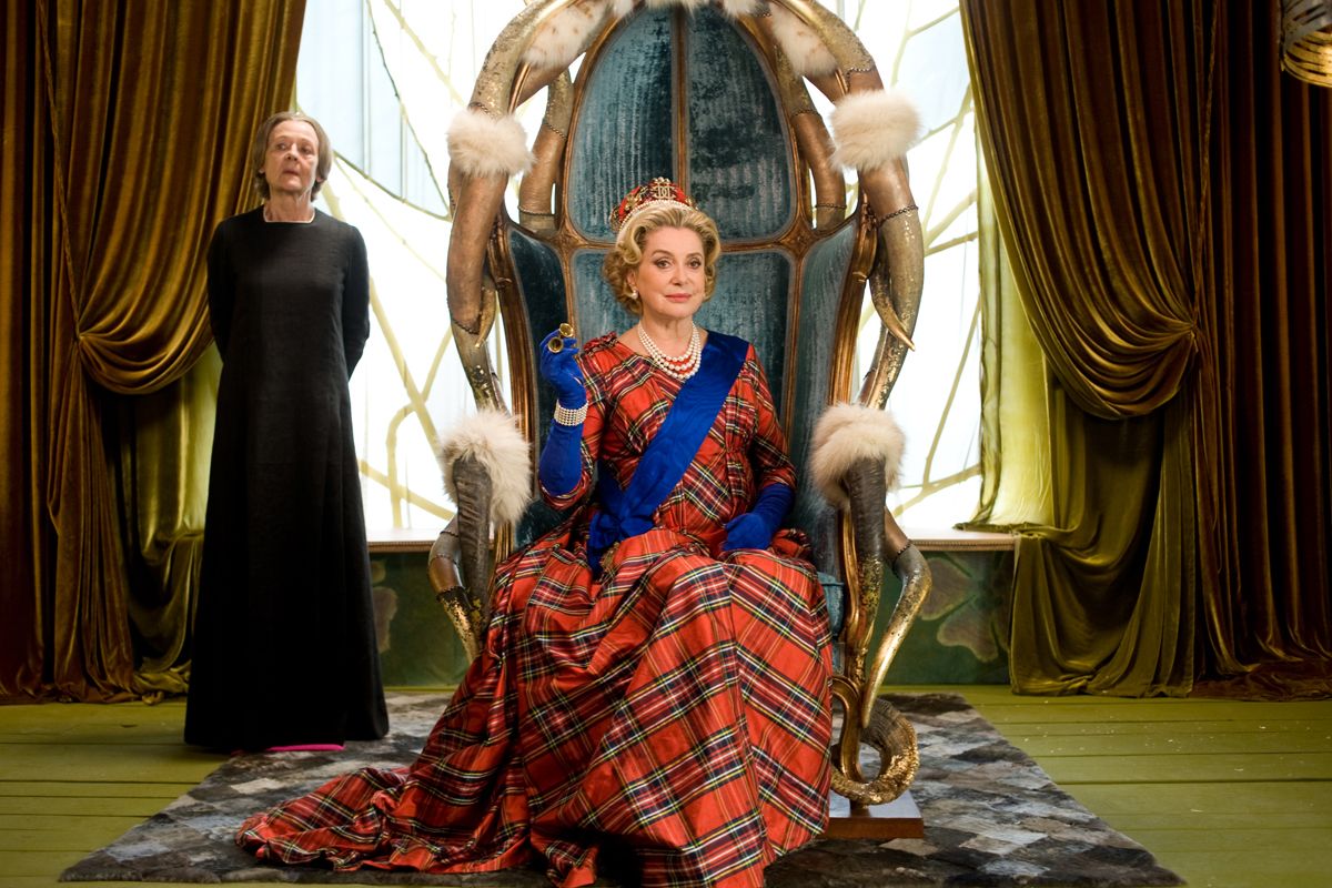 Photo de Catherine Deneuve Astérix et Obélix au service de Sa Majesté Photo Catherine Photo de Catherine Deneuve Astérix et Obélix au service de Sa Majesté Photo Catherine