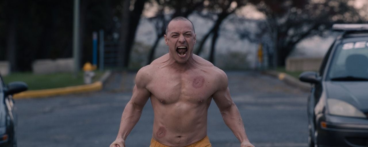 Glass : un acteur a-t-il déjà incarné plus de personnages que James McAvoy dans un même film ?