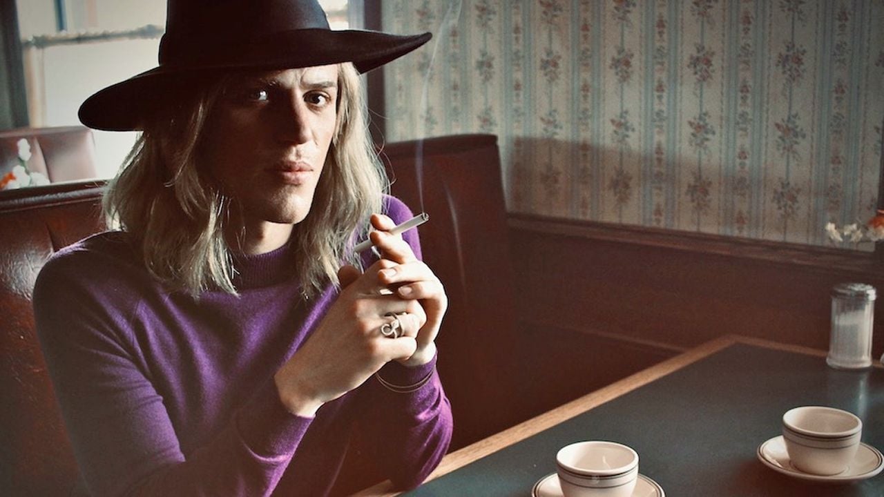 Stardust : première photo de Johnny Flynn dans le biopic sur David Bowie