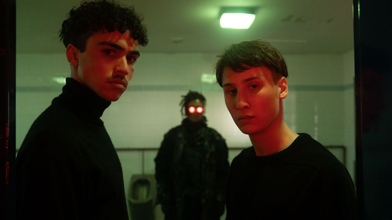 Mortel sur Netflix : 5 choses à savoir sur la série française pour ados