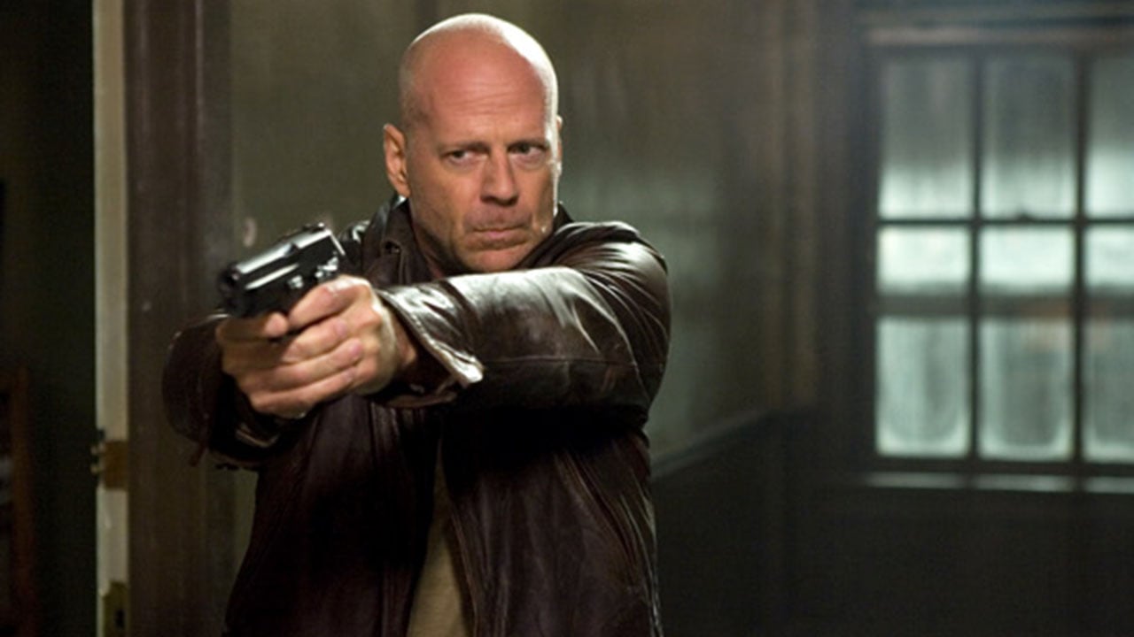 Die Hard 4 sur W9 : la voiture de Bruce Willis a-t-elle réellement foncé sur l'hélicoptère ?