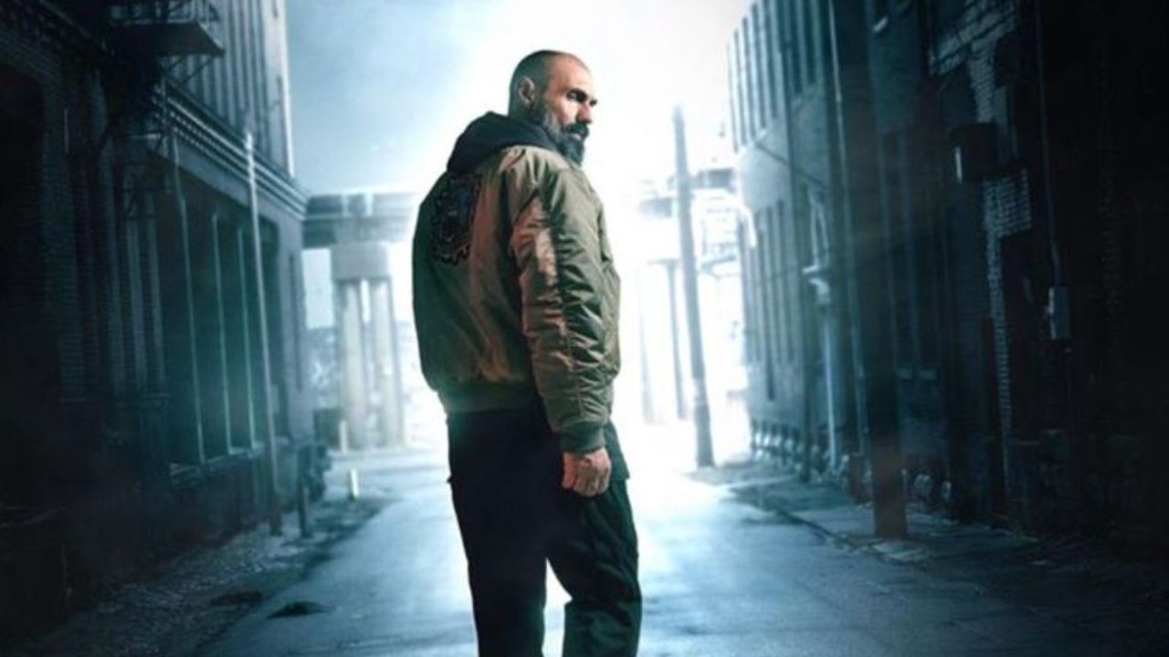 La Bête sur Netflix : c'est quoi ce thriller survolté comparé à Taken ?