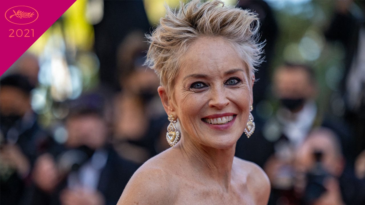 Cannes 2021, les marches : Sharon Stone rayonnante sur la Croisette