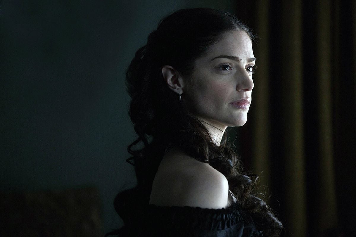 Films Et Séries Tv Avec Janet Montgomery Salem : Photo Janet Montgomery - 212 sur 244 - AlloCiné