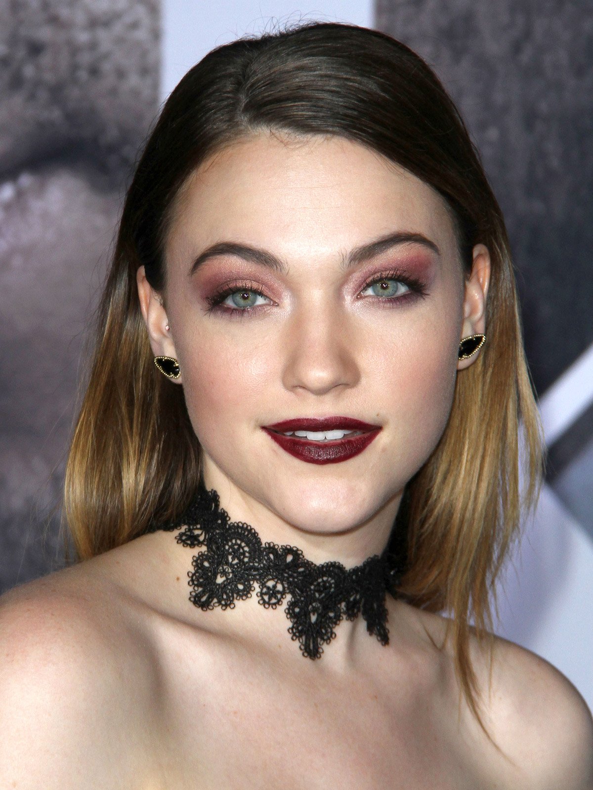 Violett Beane Allociné