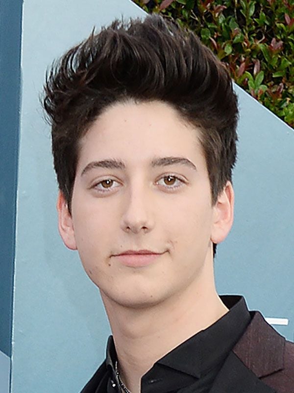 Milo Manheim AlloCiné