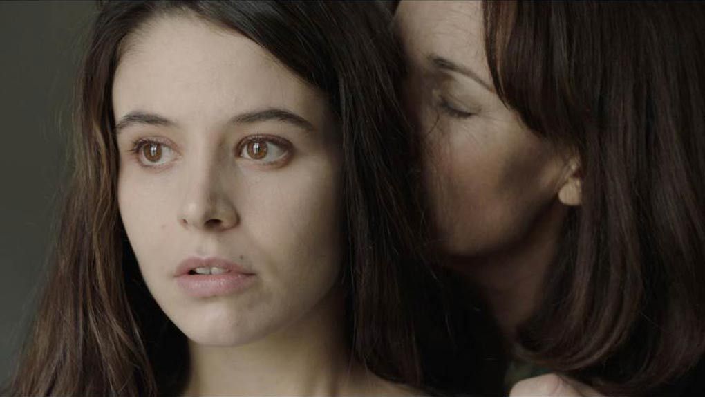 Films Et Séries Tv Avec Marilou Aussilloux Jeux d'influence sur Arte : AlloCiné s'est rendu sur le tournage de la