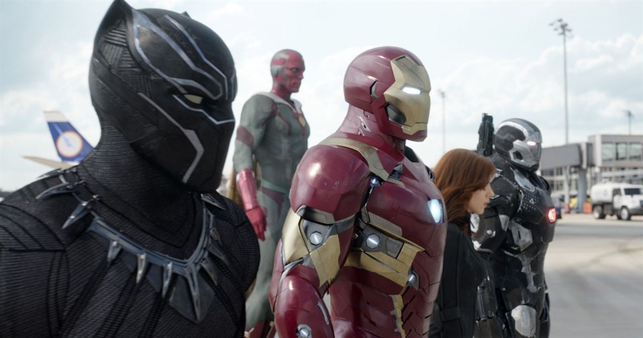 Captain America: Civil War : Photo Chadwick Boseman, Paul Bettany, Robert Downey Jr., Scarlett Johansson