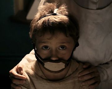<strong>Insensibles</strong> Bande-annonce VO