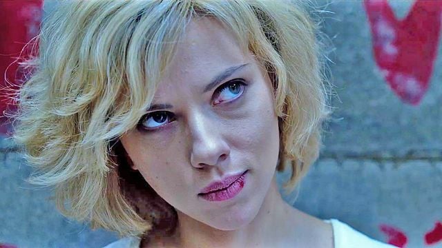 <strong>Lucy</strong> Bande-annonce (2) VF