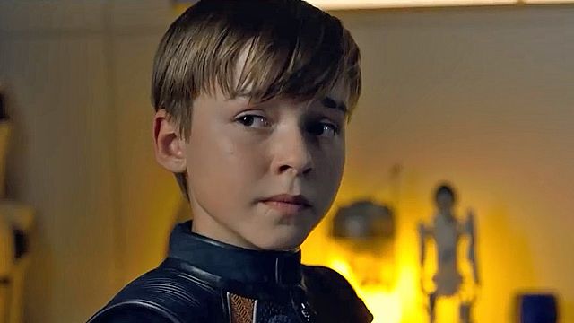 Perdus Dans L Espace Bande Annonce Vf Perdus dans l'espace renouvelée pour une 3e et dernière saison par