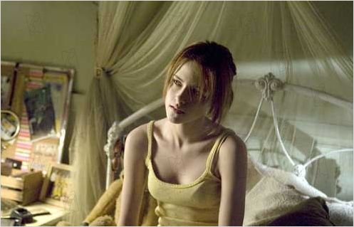 Les Messagers : photo Kristen Stewart, Oxide Pang