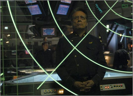 Battlestar Galactica : photo Edward James Olmos