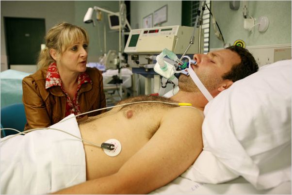 Afterlife : Photo Andrew Lincoln, Lesley Sharp