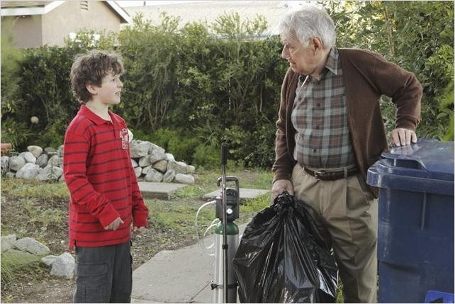 Modern Family : photo Nolan Gould, Philip Baker Hall