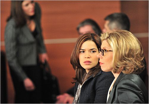 The Good Wife : photo America Ferrera, Christine Baranski
