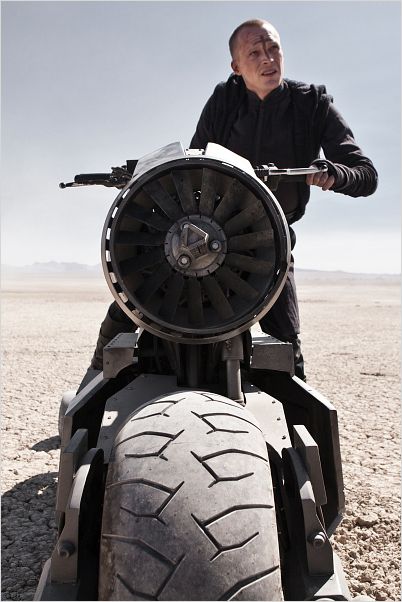 Priest : photo Paul Bettany, Scott Charles Stewart