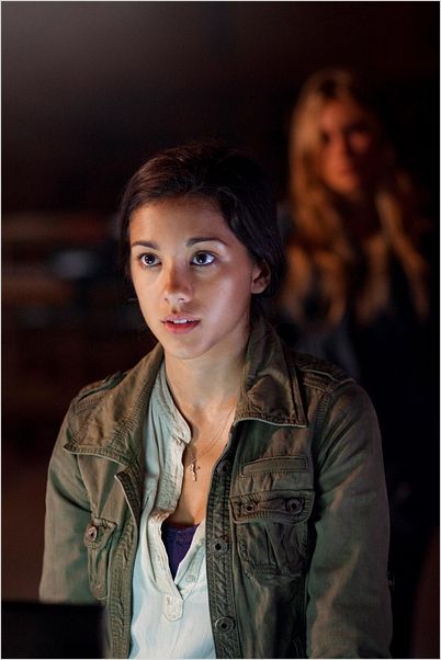 Falling Skies : photo Seychelle Gabriel