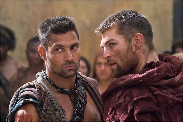 Spartacus : Le sang des gladiateurs : photo Liam McIntyre, Manu Bennett