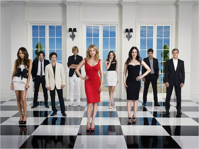 Photo Ashley Madekwe, Christa B. Allen, Connor Paolo, Emily VanCamp, Gabriel Mann