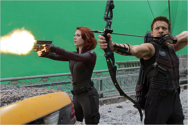 Avengers : photo Jeremy Renner, Scarlett Johansson