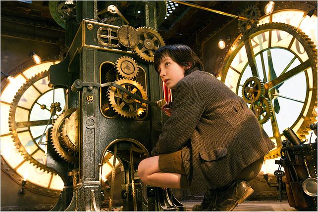 Hugo Cabret : photo Asa Butterfield, Martin Scorsese