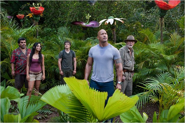 Voyage au centre de la Terre 2 : L'île mystérieuse : photo Brad Peyton, Dwayne Johnson, Josh Hutcherson, Luis Guzman, Michael Caine