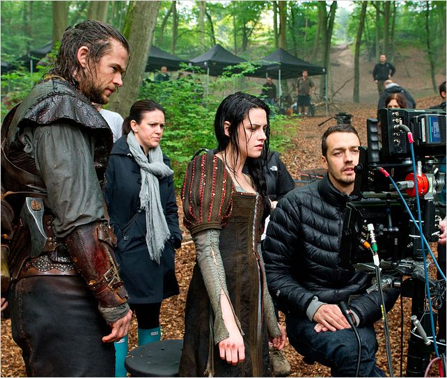 Blanche-Neige et le chasseur : Photo Chris Hemsworth, Kristen Stewart, Rupert Sanders