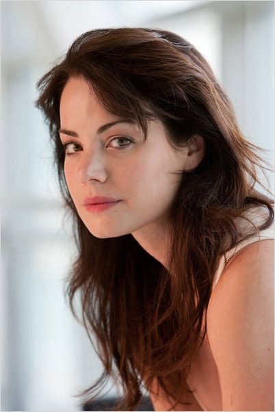 Saving Hope : photo Erica Durance