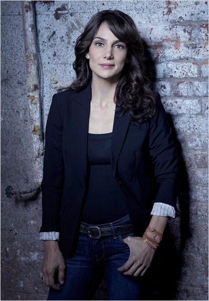 The Following : Photo Annie Parisse