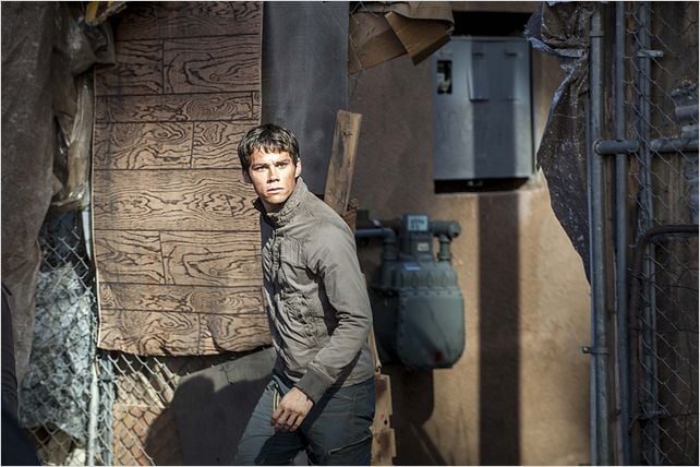 Le Labyrinthe La Terre Brûlée Netflix Photo de Dylan O'Brien dans le film Le Labyrinthe : La Terre brûlée