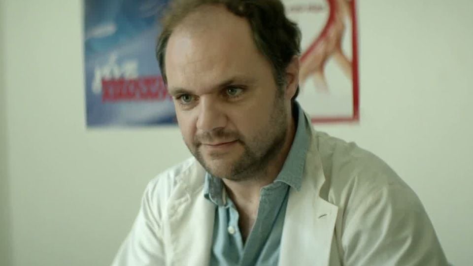 Trailer du film Suntan - Suntan Bande-annonce VO - AlloCiné