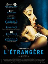 Affiche de L'Etrangère, film à voir en streaming sur Pygargue