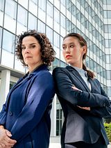 Affiche de Maître Conti - Une femme, deux visages, film à voir en streaming sur Pygargue