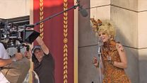 image de Hunger Games : L'embrasement - MAKING OF VOST "La robe papillon"