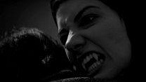 image de A Girl Walks Home Alone At Night - EXTRAIT VOST "Sois bien sage"