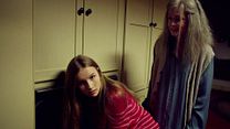 image de The Visit - EXTRAIT VF "Becca nettoie le four"